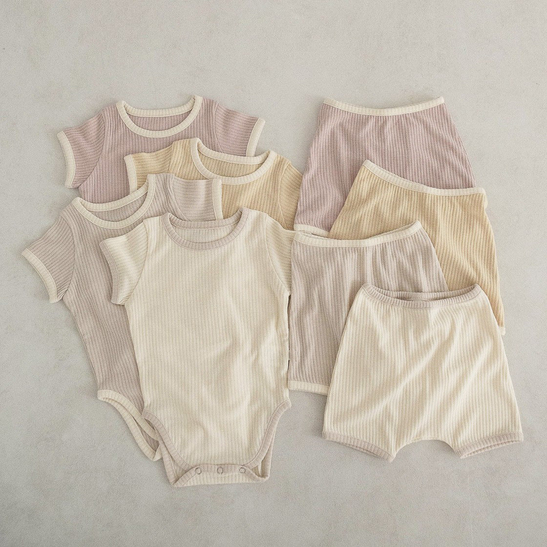 Baby Unisex Solid Color Comfy Cotton Onesies & Shorts Sets With Headband-0